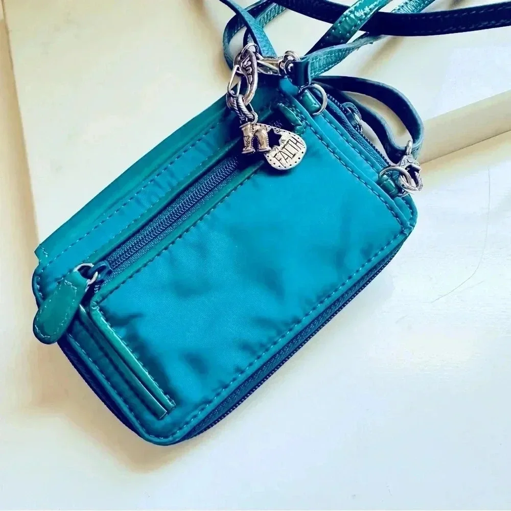 Vintage Brighton Teal Patent Leather/Nylon Small Zip Around Wallet Crossbody